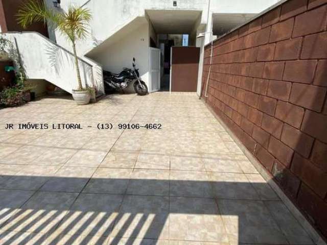 Casa Sobreposta para Venda em Itanhaém, Jardim América, 2 dormitórios, 1 banheiro, 1 vaga