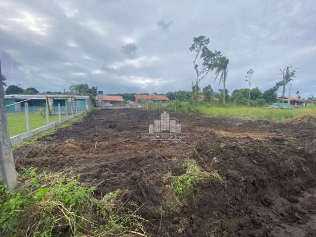 Terreno à venda na Loteamento Tamboretes, Praia do Ervino, São Francisco do Sul por R$ 165.000