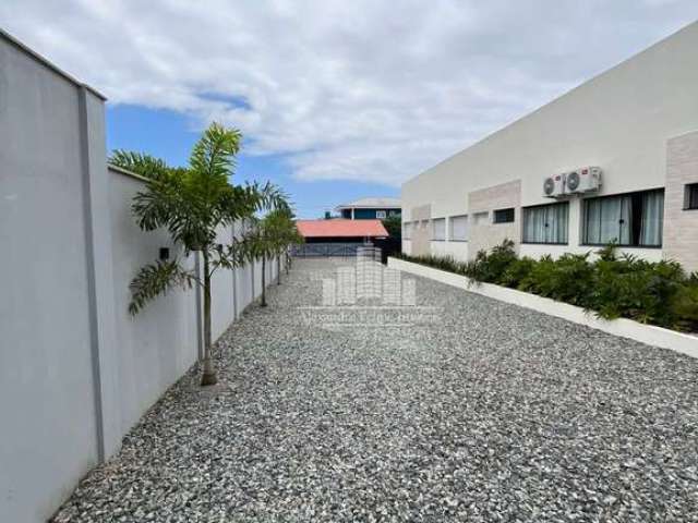 Apartamento à venda na Rua Barra Velha, Praia do Ervino, São Francisco do Sul por R$ 650.000