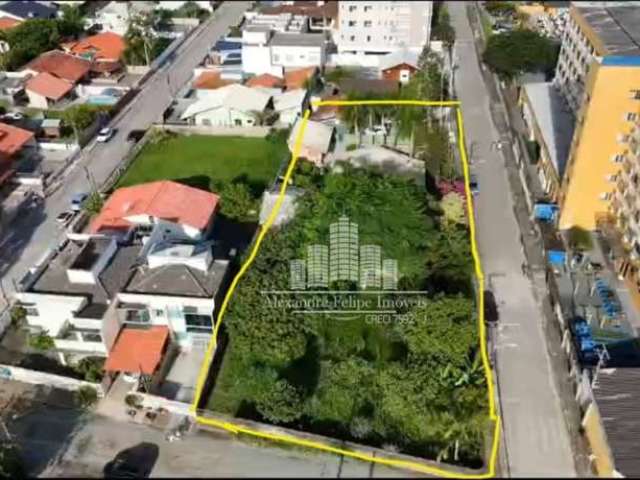 Ponto comercial à venda no Itacolomi, Balneário Piçarras  por R$ 6.600.000