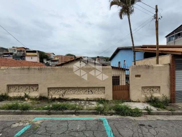 Terreno de 167m² com Acesso por Duas Ruas na Vila Mirante, Pirituba