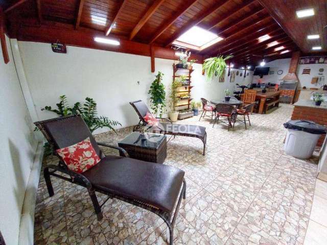 Casa com 3 dormitórios à venda, 308 m² por R$ 700.000,00 - Antônio Zanaga I - Americana/SP