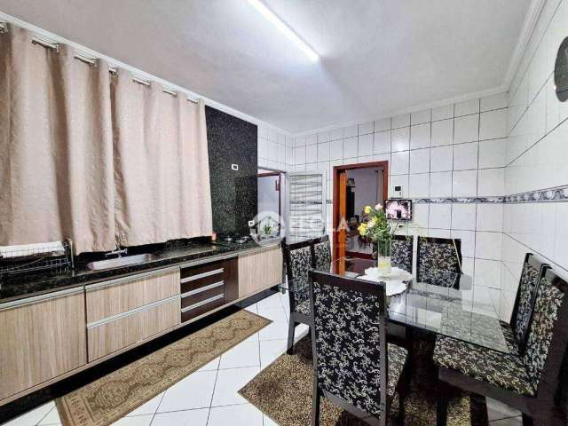 Casa com 2 dormitórios à venda, 90 m² por R$ 395.000,00 - Loteamento Planalto do Sol - Santa Bárbara D'Oeste/SP