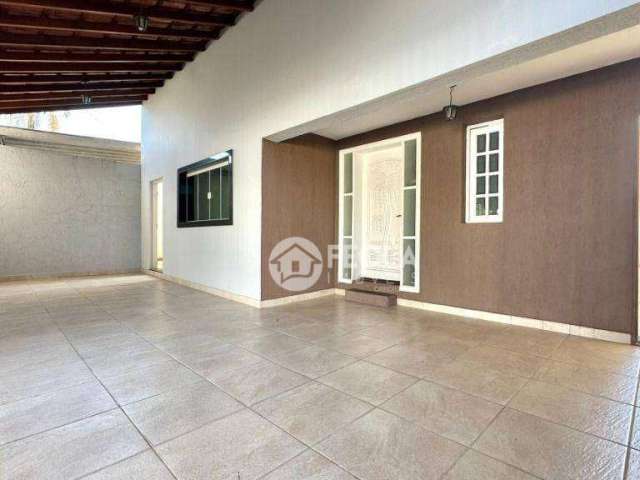 Casa com 4 dormitórios à venda, 270 m² por R$ 735.000,00 - Vila Frezzarin - Americana/SP