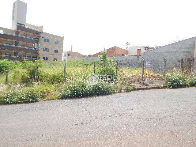 Terreno à venda, 300 m² por R$ 200.000,00 - Jardim São Roque - Americana/SP