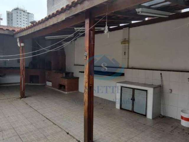 2 casas Térreas sendo uma para residência e outra pronta para comercial a 200 metros do Metrô  Sacoma,excelente localização,ótimo para investimento.