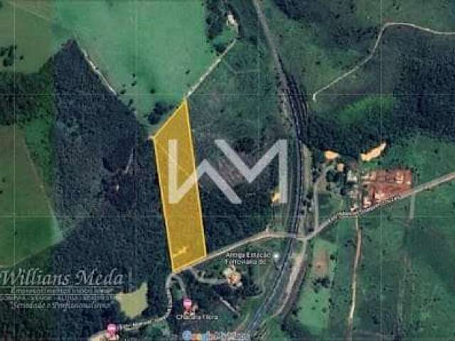 Área à venda com 28.580m² e um lindo lago com peixes, em Mairinque - SP