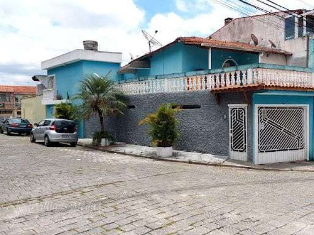 Sobrado 3 dormitórios e 2 vagas cobertas de garagem à venda, 125m² por R$470.000,00 em Jardim Tosca