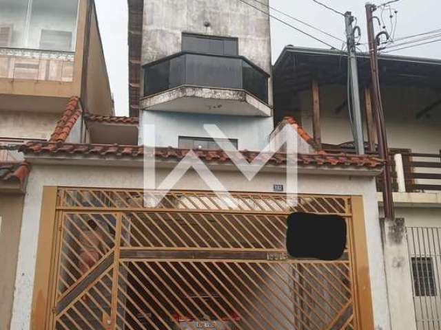 Sobrado com Vista Deslumbrante Próximo ao Sonda Vila Rio: Seu Lar dos Sonhos!'