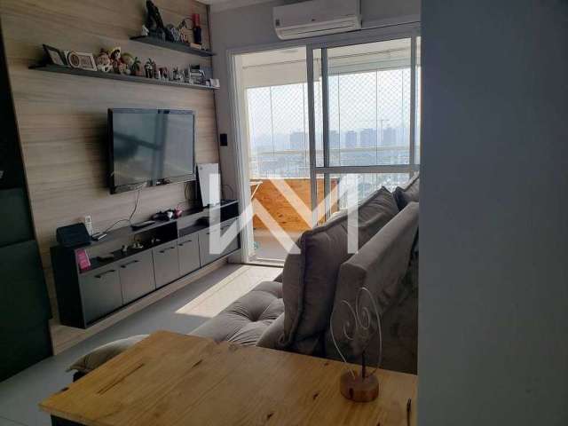 Apartamento à venda com 71m² no Condomínio Class com 2 dormitórios, 1 suíte, 2 vagas na Vila Antoni