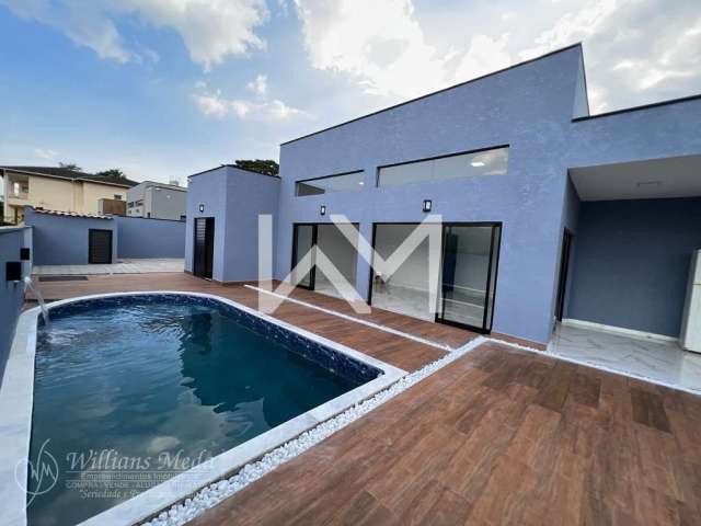 Luxuosa Casa a Venda de 480m², 3 Suítes, Piscina, Churrasqueira, 10 Vagas, à Venda em Jardim Estânc