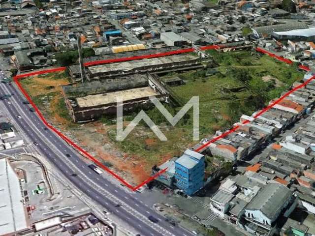 **Anúncio de Venda: Área de 42.251 m² em Frente ao Atacadão de Itaquaquecetuba – Uma Oportunidade Ú