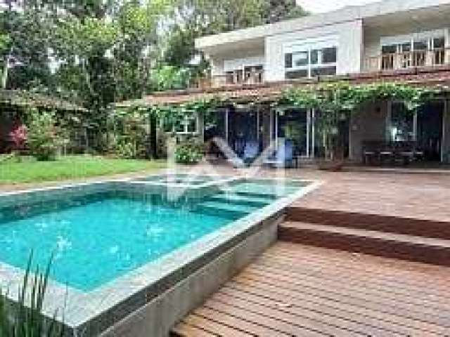 Casa  à Venda, 3 suítes, Piscina ,Praia do   Santiago, São Sebastião, SP