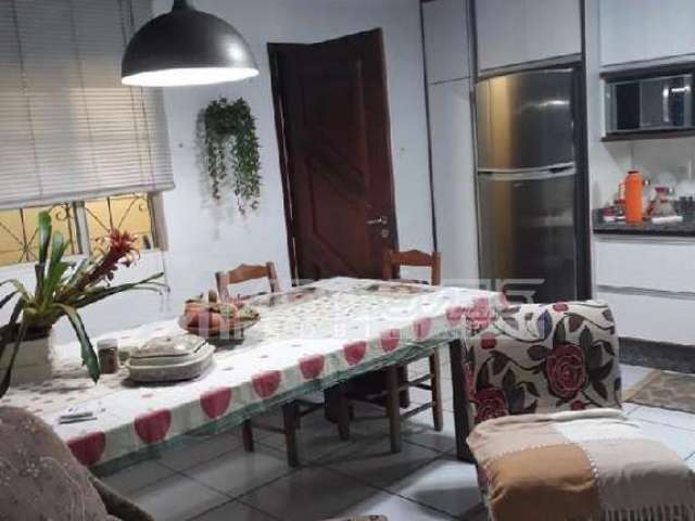 Casa com 4 quartos à venda na Bela Vista, São José , 200 m2 por R$ 580.000