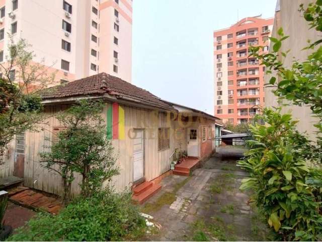 Terreno à venda na Rua Álvares Cabral, 299, Cristo Redentor, Porto Alegre por R$ 650.000