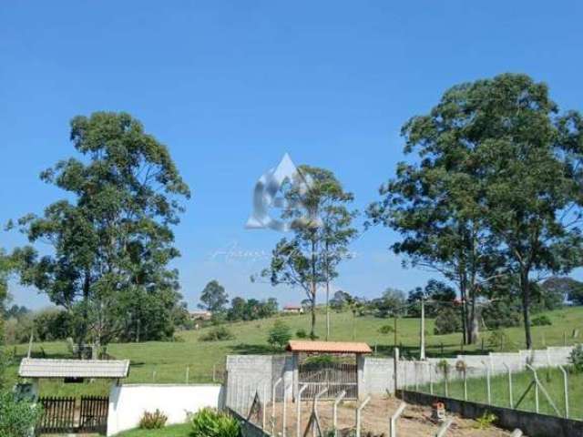 Chácara para Venda em Caçapava, São João da Boa Vista, 2 dormitórios, 2 banheiros, 5 vagas