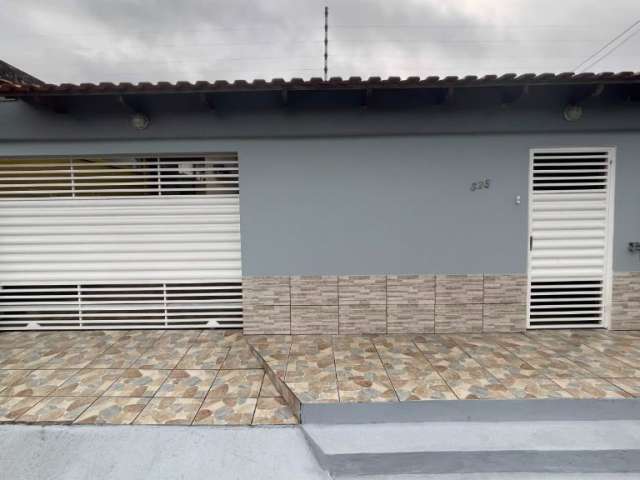 Vendo linda casa a vista no parque das laranjeiras