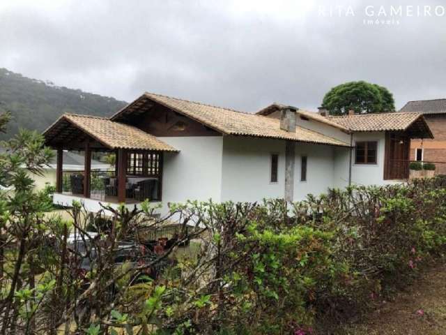 Casa em condomínio fechado com 6 quartos à venda na Rodovia Teresópolis-Itaipava, 35, Parque do Imbui, Teresópolis por R$ 2.999.000