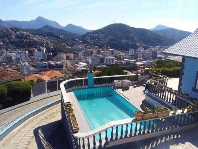 Casa com 4 quartos à venda na Rua Oliveira Lima, 10, Fazendinha, Teresópolis por R$ 899.000