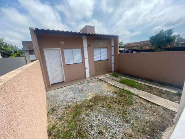 Casa para Venda em Matinhos, Rio da Onça, 2 dormitórios, 1 banheiro, 2 vagas