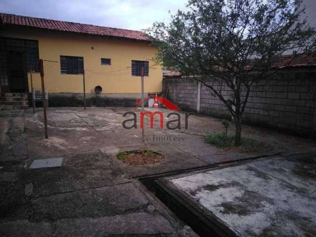 Casa com 4 quartos à venda na Santa Terezinha, Belo Horizonte  por R$ 750.000