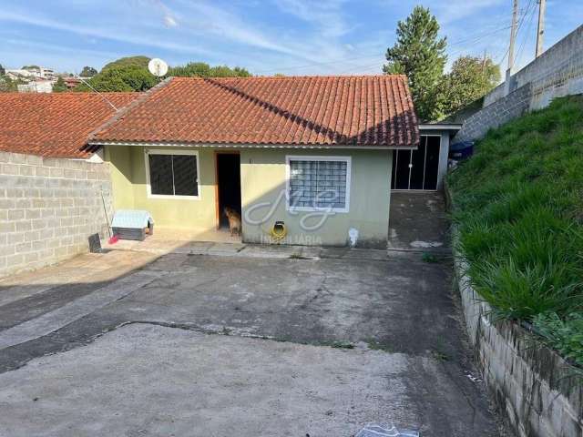 Casa à venda no bairro Centro em Campina Grande do Sul/PR