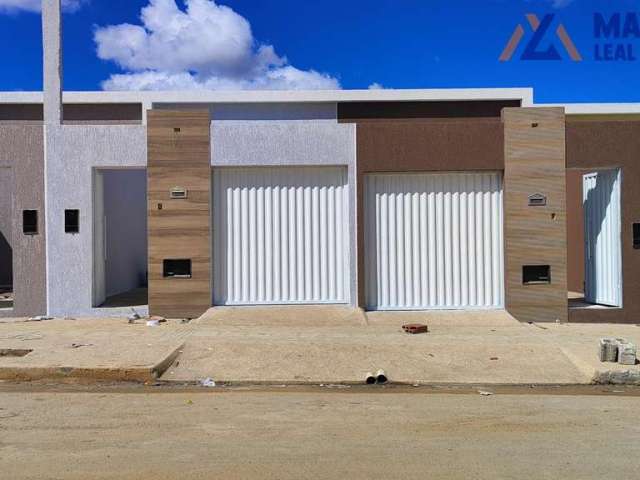 Descubra o seu novo lar em Zabelê, Vitória da Conquista! Esta encantadora casa oferece o equilíbrio perfeito entre conforto e funcionalidade, com 2 dormitórios bem iluminados que proporcionam um ambie