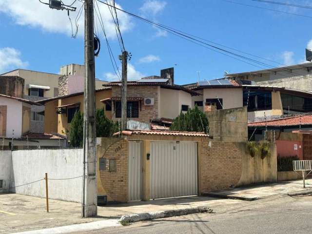 Casa com 4 dormitórios à venda, 176 m² por R$ 670.000,00 - Capim Macio - Natal/RN