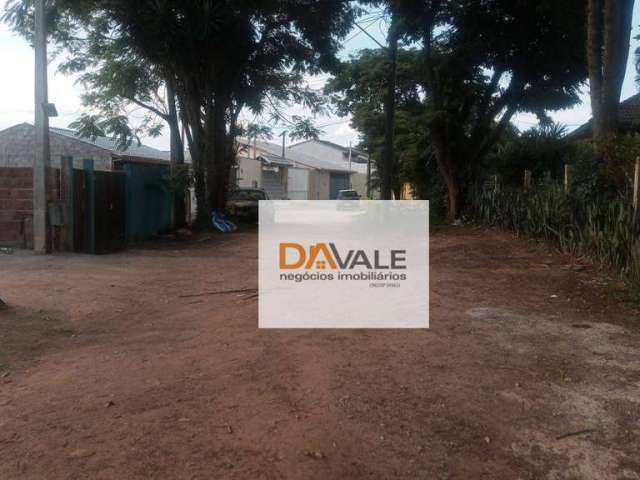 IMPERDÍVEL!!! 2.800 mts² Local com 2 casas e mais 1 sobrado para construtor perto do Semar da Tancredo Neves.