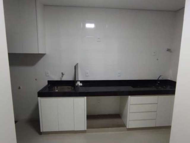 Apartamento 58m2 com 2/4, sendo uma suíte no bairro Jardim Europa em Uberlândia