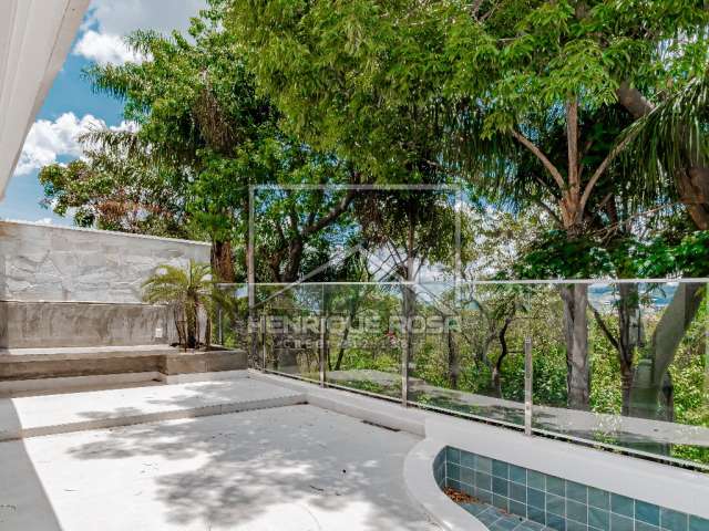 Casa com piscina para venda em Alphaville Santana de Parnaíba