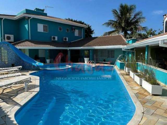 Vende-se | sobrado com 8 quartos | praia das palmeiras.