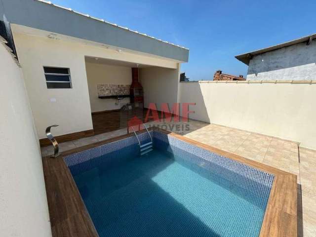 Casa com  Piscina na Praia do Cibratel em Itanhaém