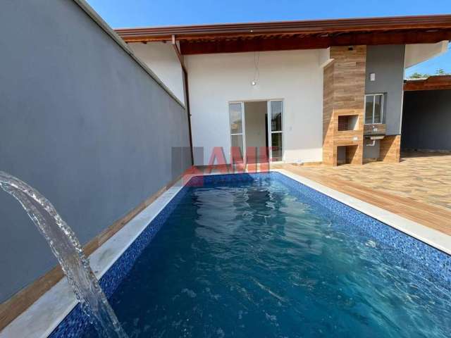 Casa com Piscina na Praia de Itanhaém