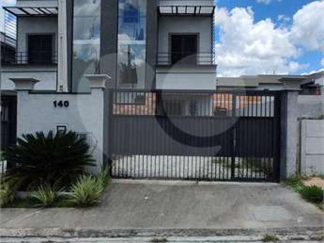 Sobrado com 3 quartos à venda em Recreio Maristela - SP