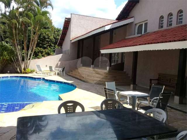 Casa com 4 quartos à venda em Jardim Residencial Santa Luiza - SP