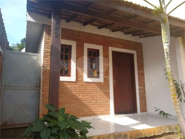 Casa térrea com 2 quartos à venda em Centro - SP