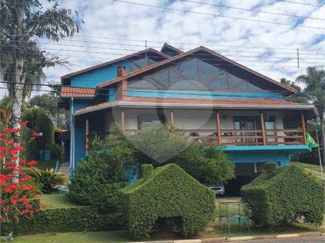 Casa com 4 quartos à venda ou para locação em Vila Machado - SP