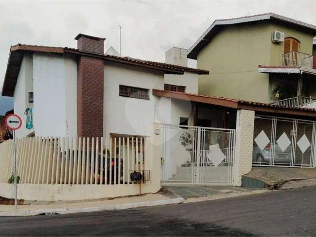 Casa com 5 quartos à venda em Centro - SP