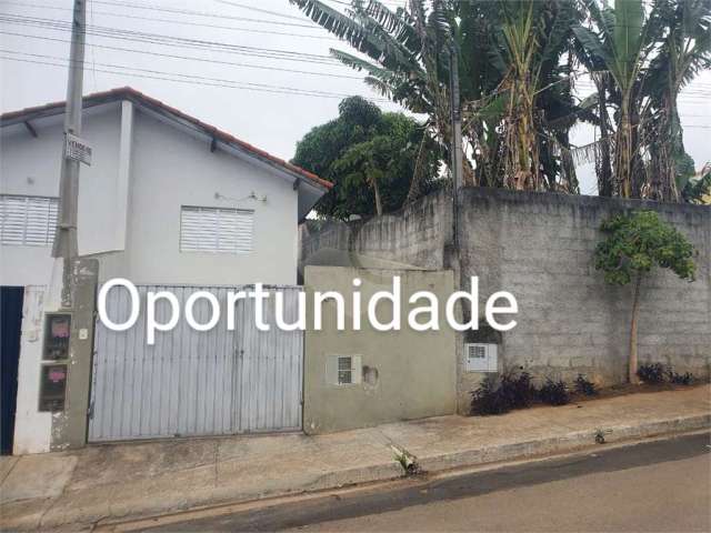 Casa térrea com 2 quartos à venda em Centro - SP