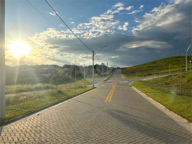 Terreno à venda em Urbanova - SP