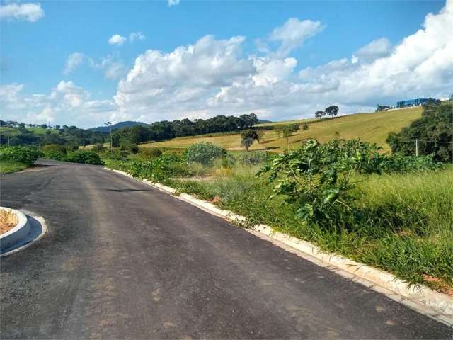 Terreno à venda em Laranja Azeda - SP