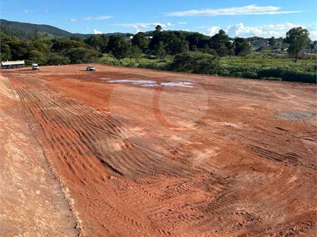 Terreno à venda em Jardim Jaraguá - SP