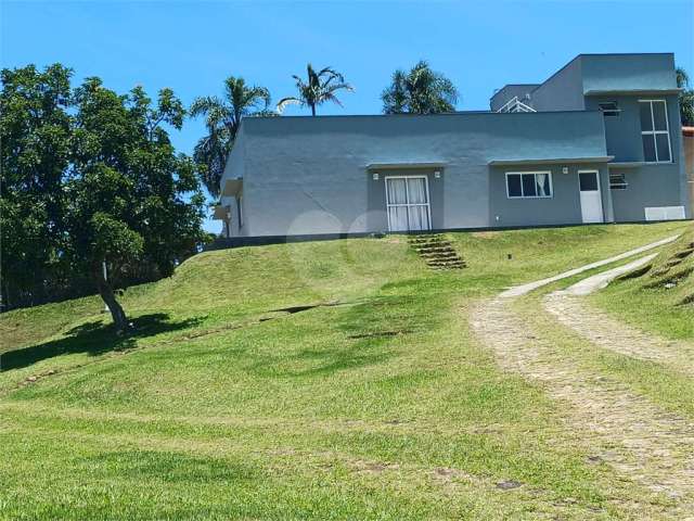 Casa com 7 quartos à venda ou para locação em Centro - SP