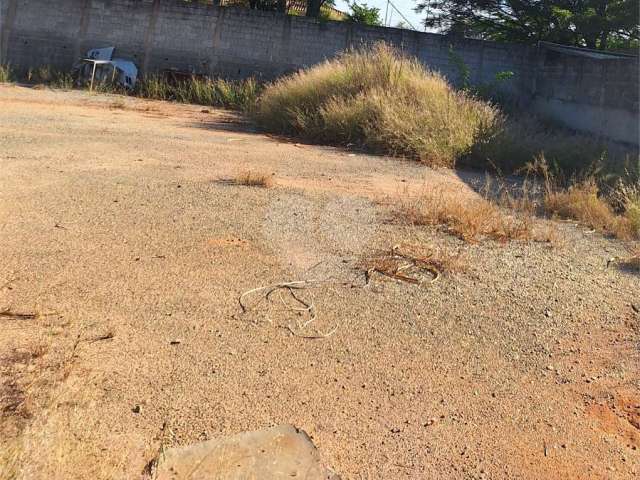 Terreno à venda em Loteamento Loanda - SP