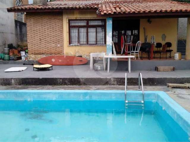 Casa com 3 quartos à venda ou para locação em Vila Santista - SP