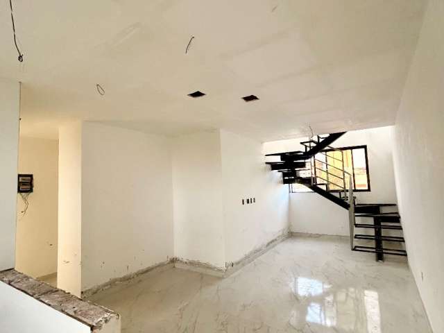 Bessa- Cobertura Duplex c/ Piscina- 148m²-  03Qts- Frente rua!!