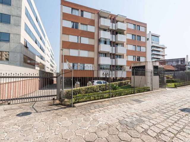 Apartamento com 3 quartos no Juvevê de 164,76 m²