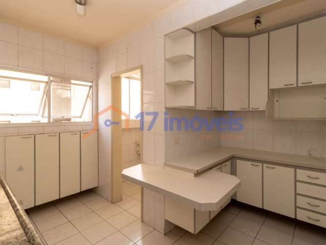 Apartamento 2 Dormitórios c/ Sacada e 2 Vagas - Saúde