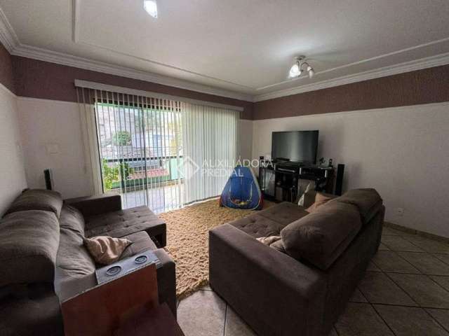 Casa com 3 quartos à venda na Rua Cedral, 165, Vila Progresso, Santo André, 255 m2 por R$ 650.000